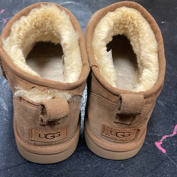 UGG Chestnut Ultra Mini Shearling Lined Footwear - Picture 4 of 8